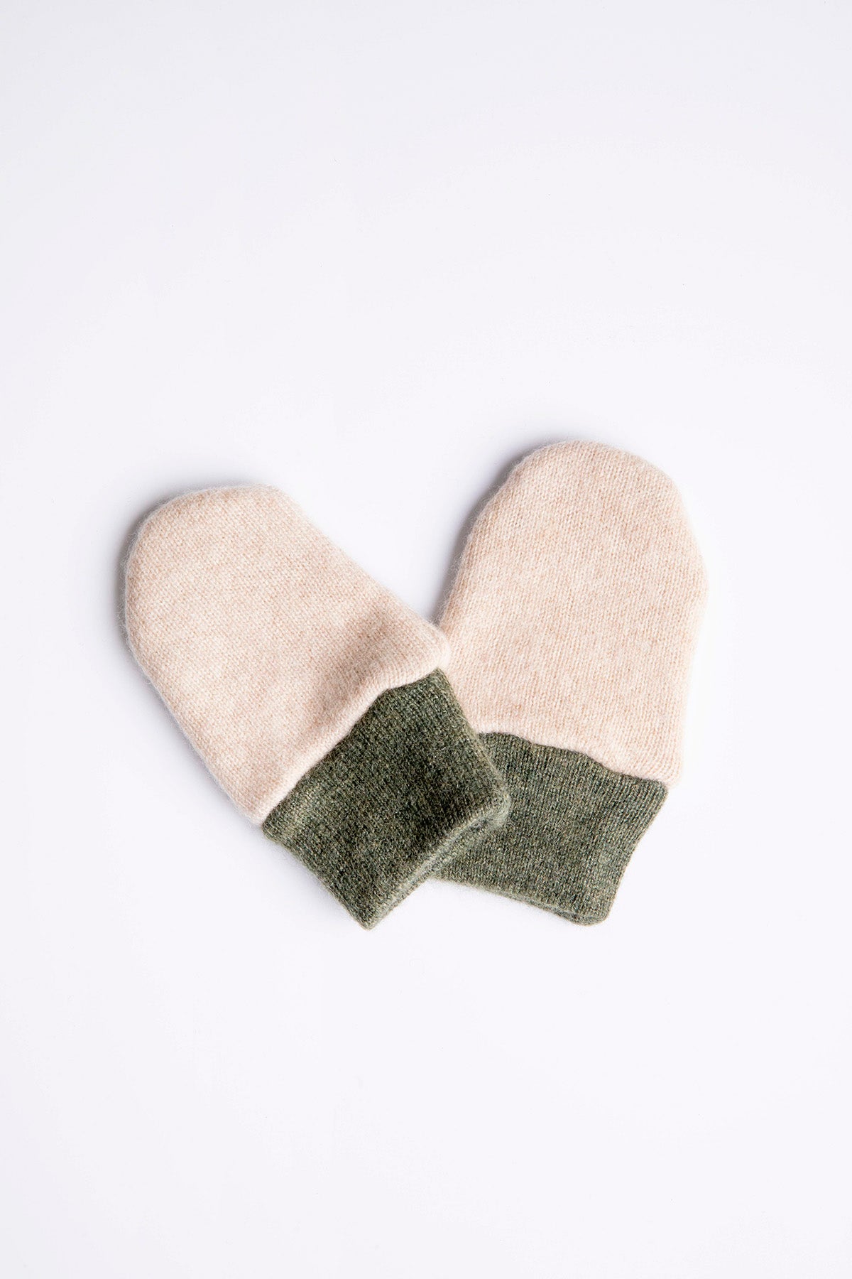 Green Baby Set - Mittens, Booties and Hat