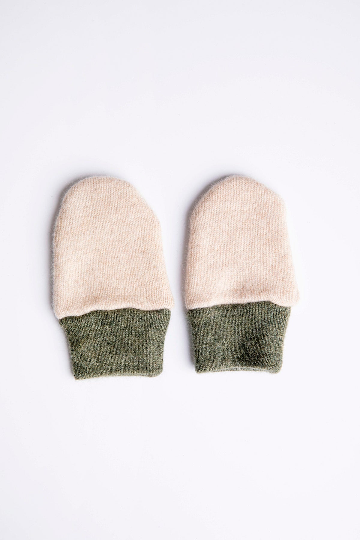 Green Baby Set - Mittens, Booties and Hat