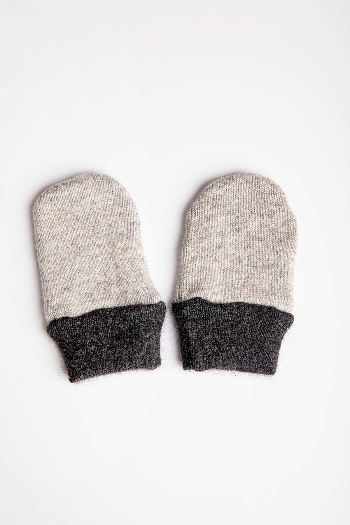 Gray Baby Set - Mittens, Booties and Hat