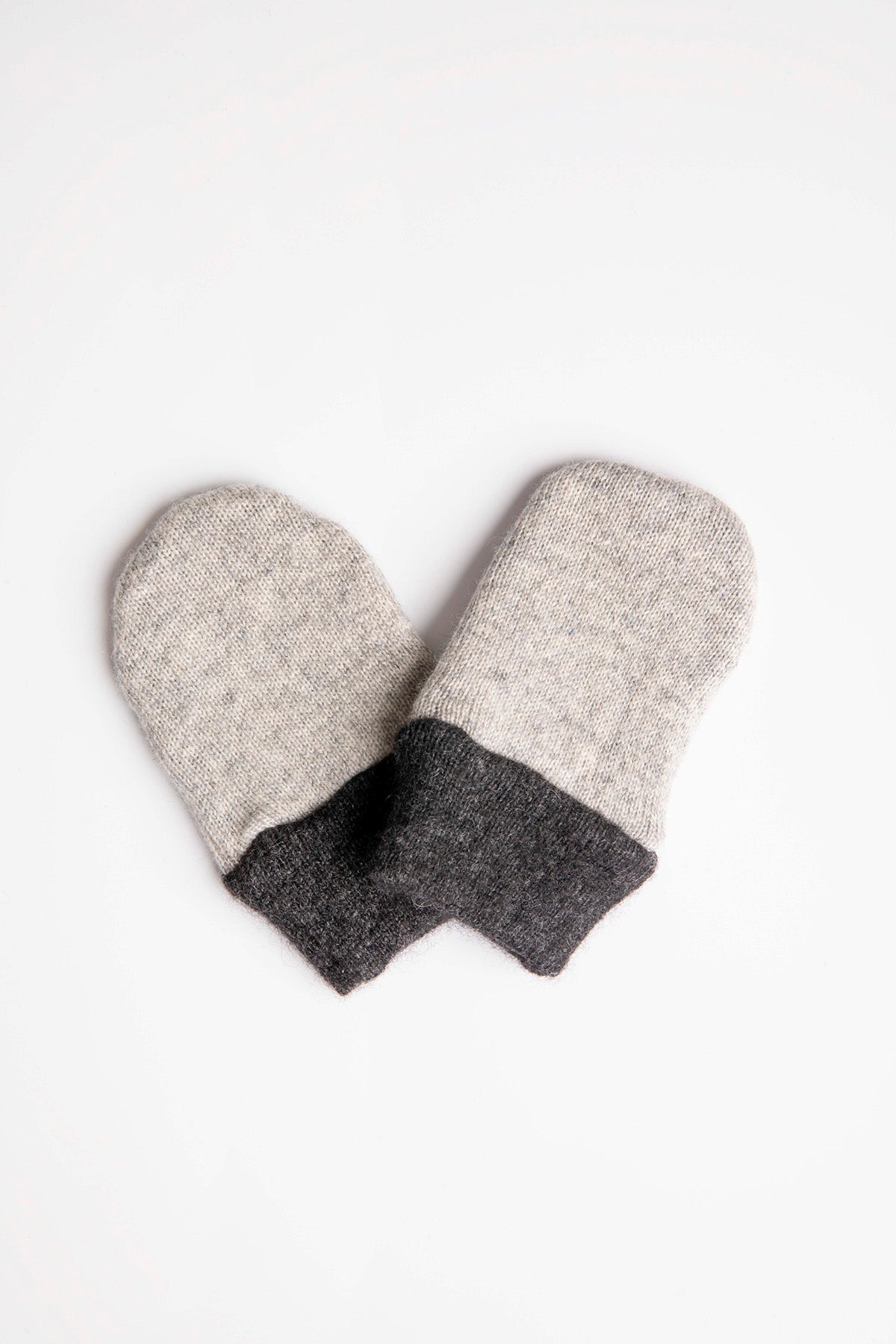 Gray Baby Set - Mittens, Booties and Hat