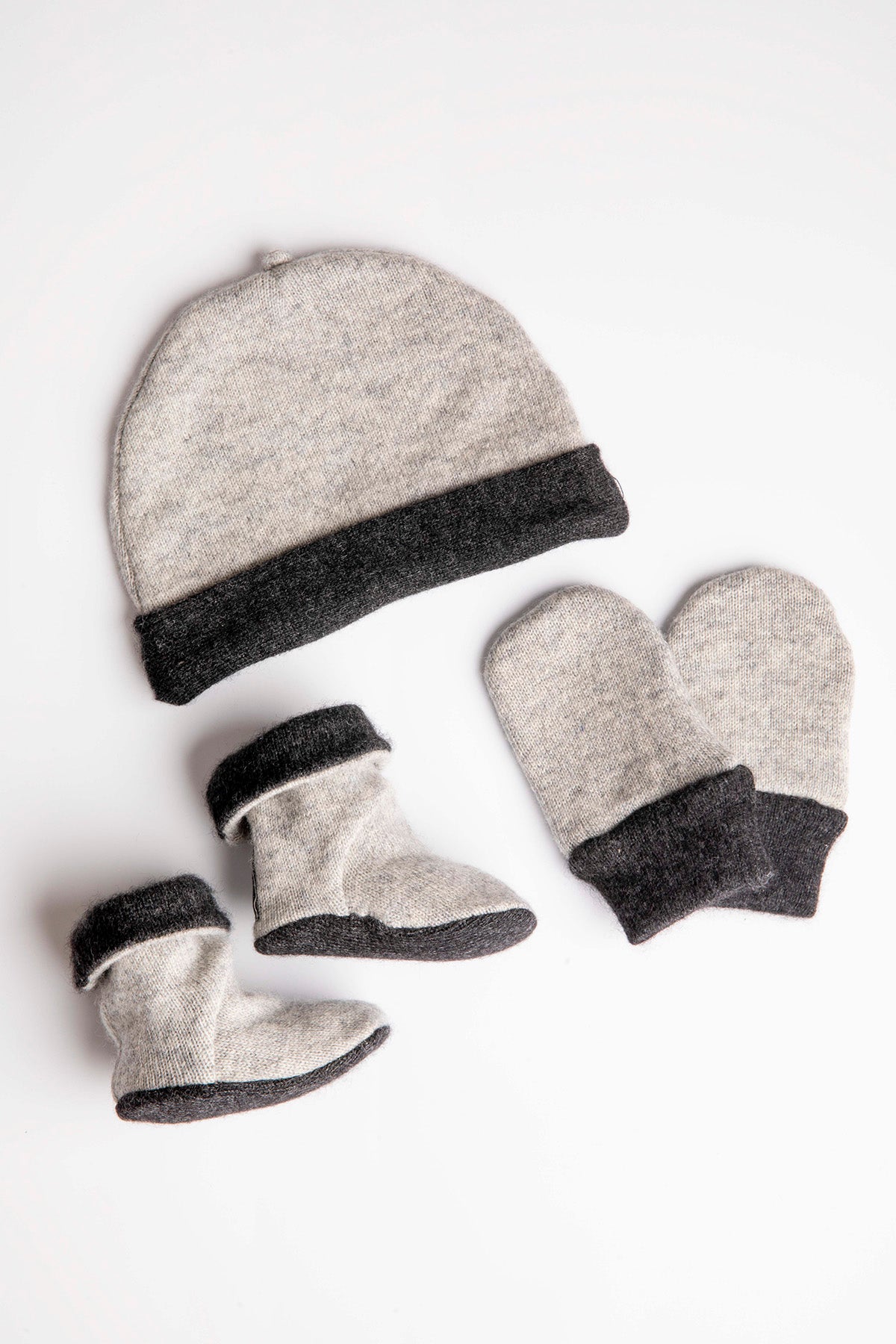 Gray Baby Set - Mittens, Booties and Hat